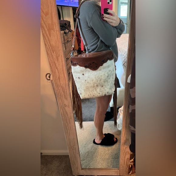 Myra Bag  fringe cowhide leather extra large Crossbody/tote bag gorgeous - Picture 2 of 12